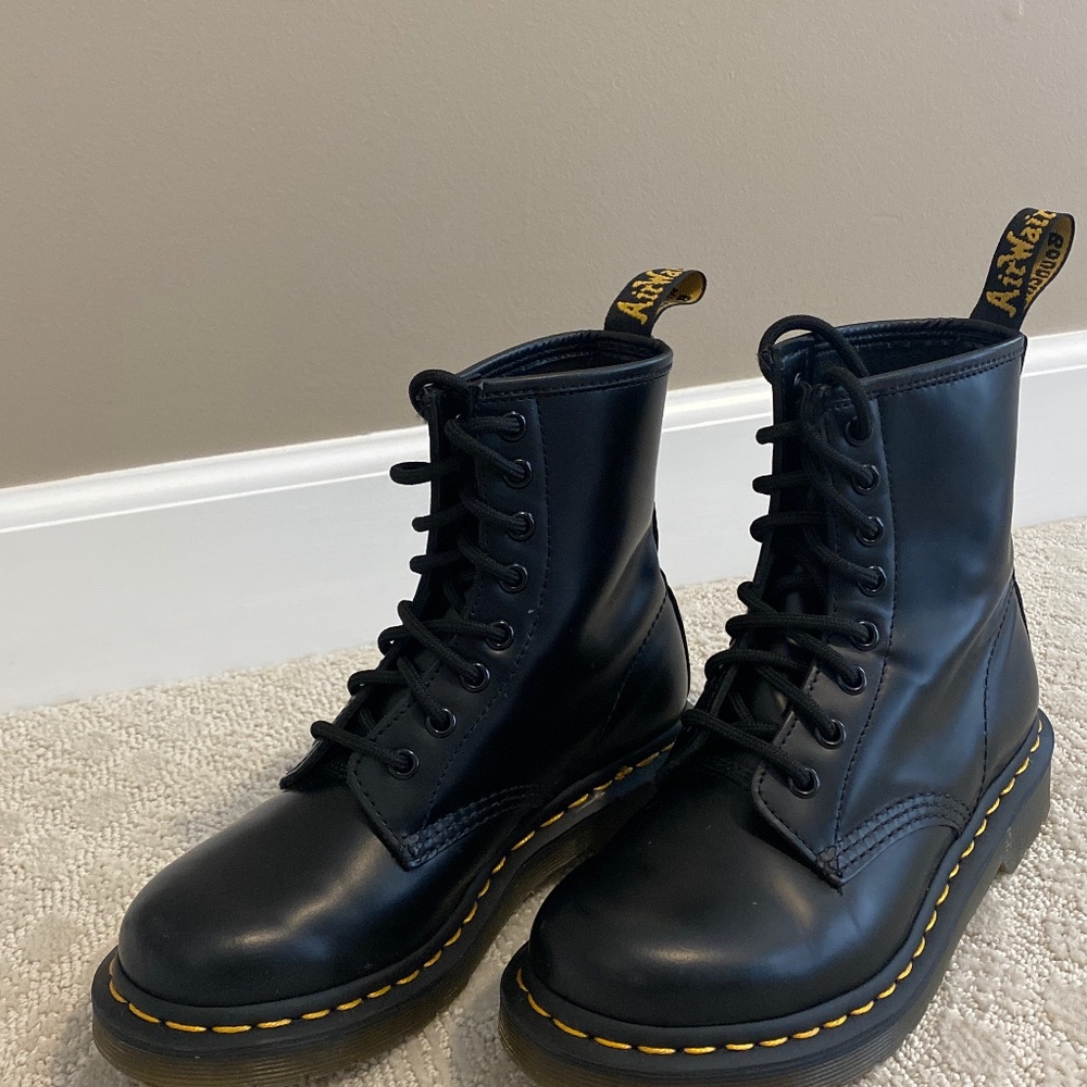 Dr Martens Black Boots Youth Sz 5
